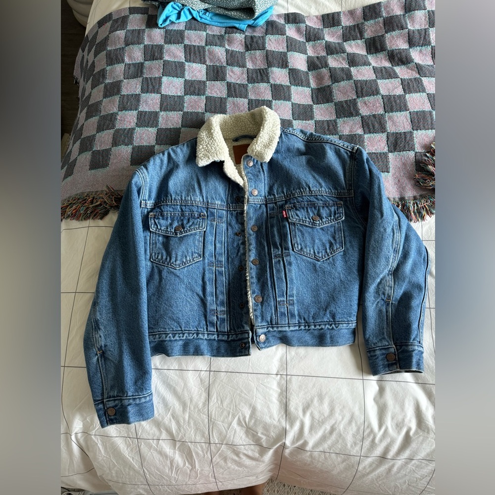 Levi’s women’s Sherpa jacket